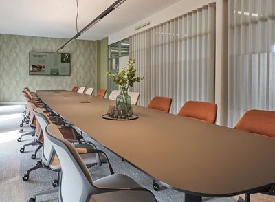 Sistemas de rieles, SG 6970, Colorama 2 Multicolour, Targobank, Mainz, Germany