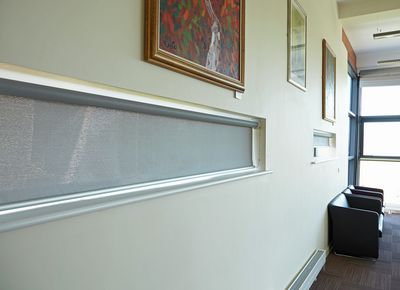 Sistemas de enrollables, SG 4930, Multiscreen 1-10%, Room shot "Durham Gateway", Durham, United Kingdom