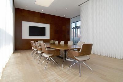 Sistemas de bandas verticales, SG 2900, Multi Visio, room shot ""Office Gehrke econ in the Torhaus", Hannover, Germany, Vertical Waves