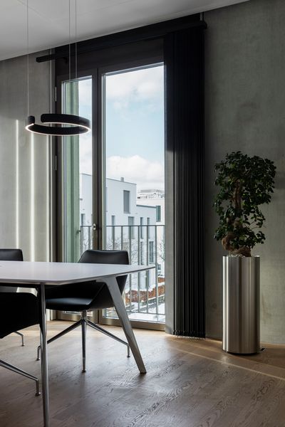 Sistemas de bandas verticales, SG 2960, Colorama 2, Office, Bern, Switzerland