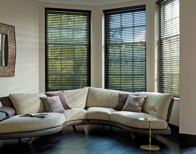 Sistemas de Venecianas, SG 8960, Room shot, wood slats 50mm