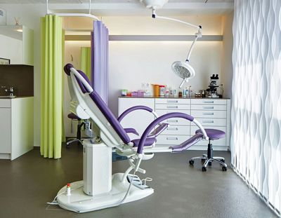 Sistemas de bandas verticales, SG 2810, Multi Visio, Room shot "Health Centre Rigi AG", Küssnacht, Switzerland, Vertical Waves